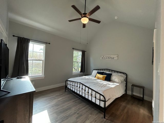 968 Marlys Ave, Canyon Lake, TX 78133