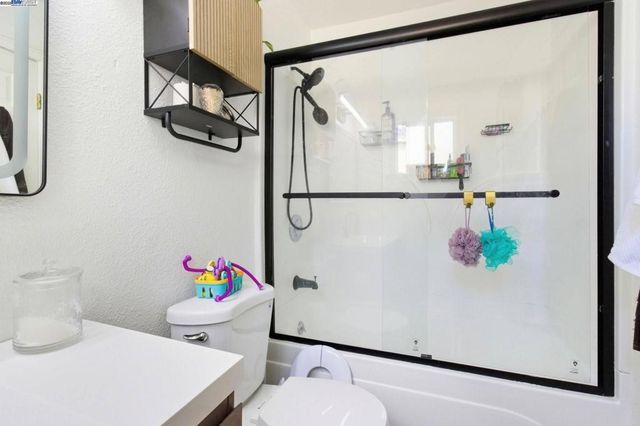 1320 Ventura Ave, Livermore, CA 94551