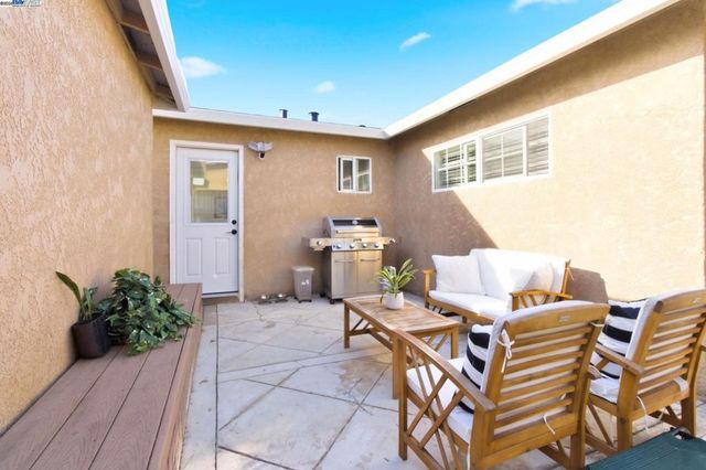 1320 Ventura Ave, Livermore, CA 94551