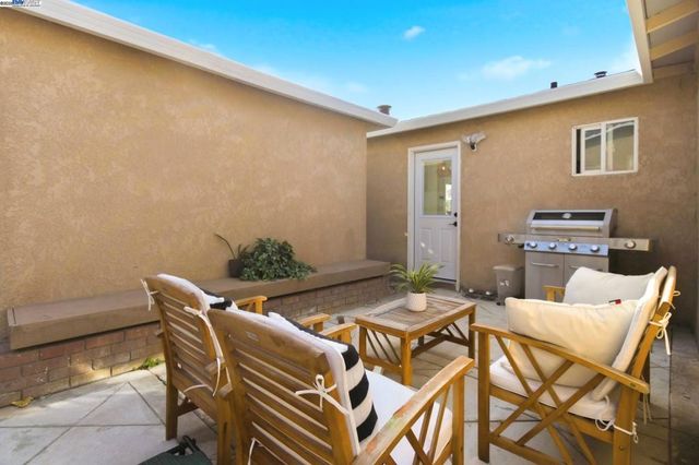 1320 Ventura Ave, Livermore, CA 94551