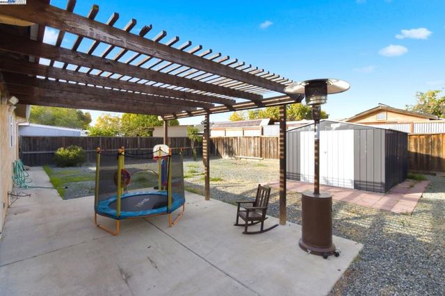 1320 Ventura Ave, Livermore, CA 94551