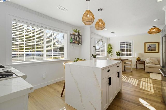 1320 Ventura Ave, Livermore, CA 94551