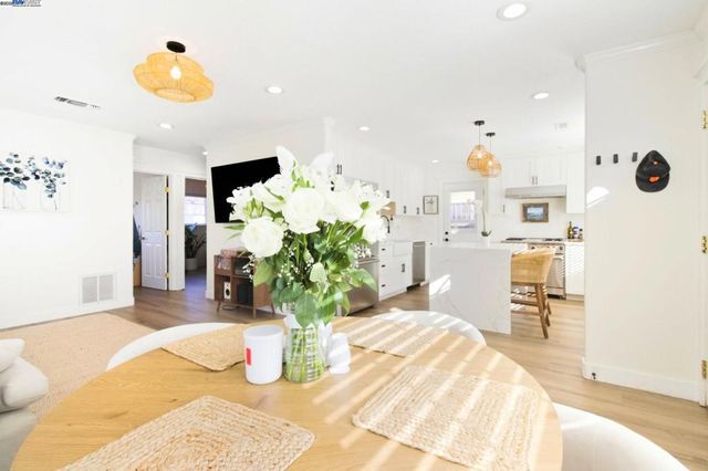 1320 Ventura Ave, Livermore, CA 94551