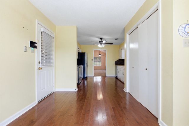 506 Parkway Place Drive, Little Rock, AR 72211