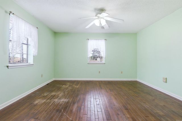 506 Parkway Place Drive, Little Rock, AR 72211