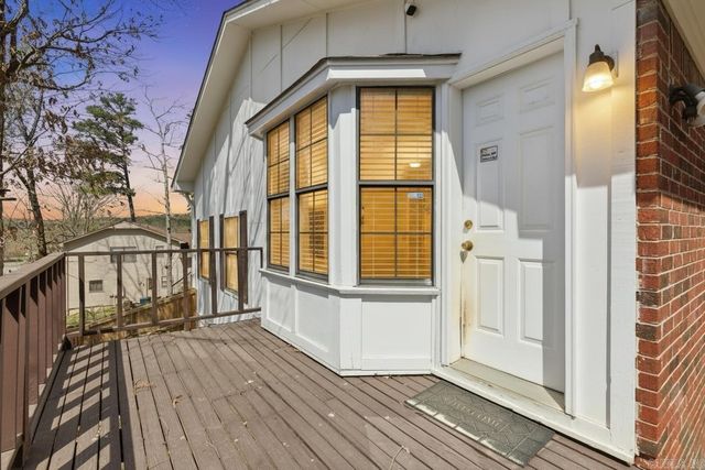 506 Parkway Place Drive, Little Rock, AR 72211