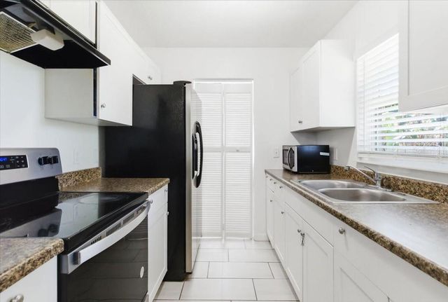 5105 15TH STREET COURT E, Bradenton, FL 34208