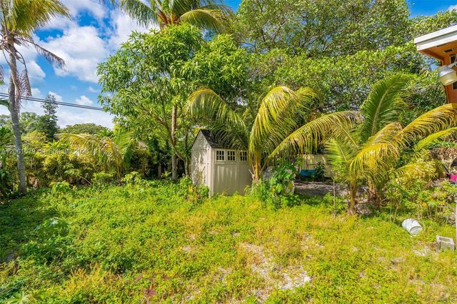 1320 NE 135th St, North Miami, FL 33161
