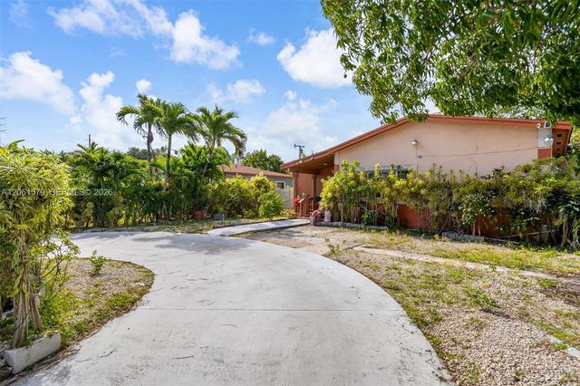 1320 NE 135th St, North Miami, FL 33161