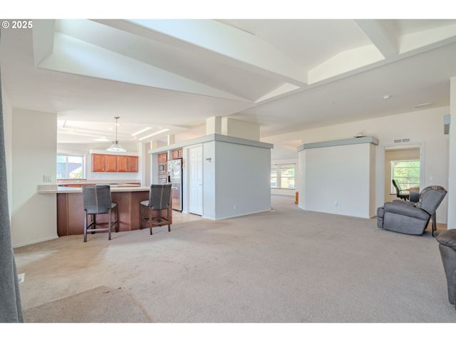 271 OLD AIRPORT Rd, Carson, WA 98610