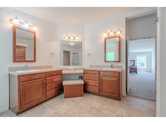 271 OLD AIRPORT Rd, Carson, WA 98610