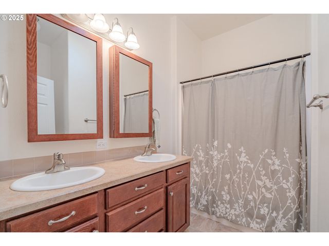 271 OLD AIRPORT Rd, Carson, WA 98610