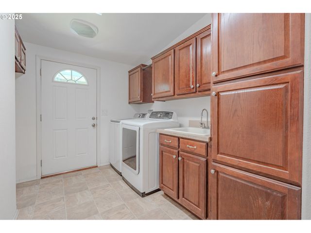 271 OLD AIRPORT Rd, Carson, WA 98610