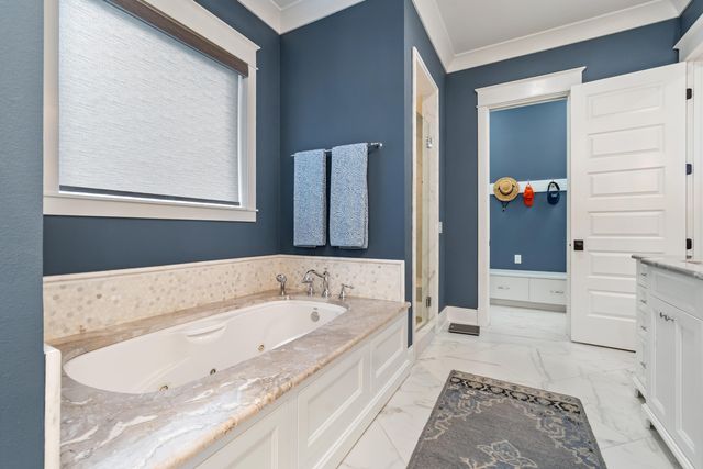 3940 Plantation Cove Court, Milton, FL 32583