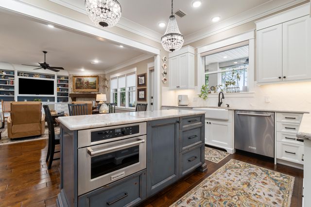 3940 Plantation Cove Court, Milton, FL 32583