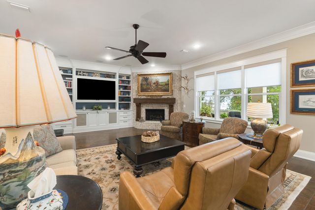 3940 Plantation Cove Court, Milton, FL 32583