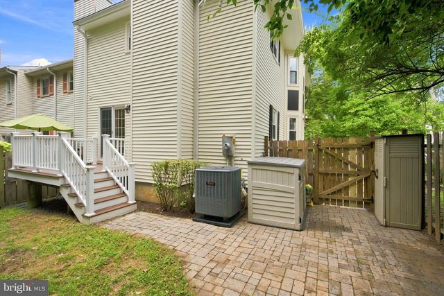 3071 WHITE BIRCH CT, Fairfax, VA 22031