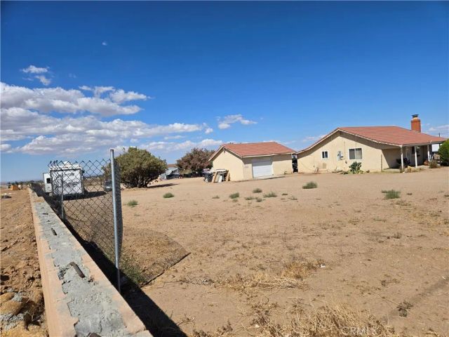 9760 Phelan Road, Oak Hills, CA 92344