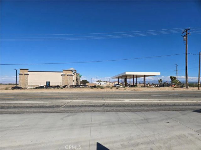 9760 Phelan Road, Oak Hills, CA 92344