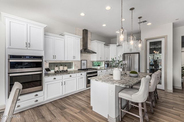 16373 W BEAUTIFUL Lane, Goodyear, AZ 85338