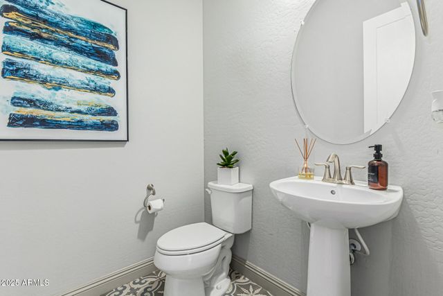 16373 W BEAUTIFUL Lane, Goodyear, AZ 85338