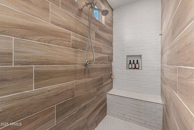 16373 W BEAUTIFUL Lane, Goodyear, AZ 85338