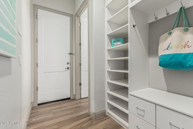 16373 W BEAUTIFUL Lane, Goodyear, AZ 85338