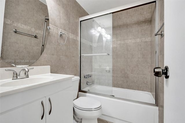 6655 W Broward Blvd 309, Plantation, FL 33317