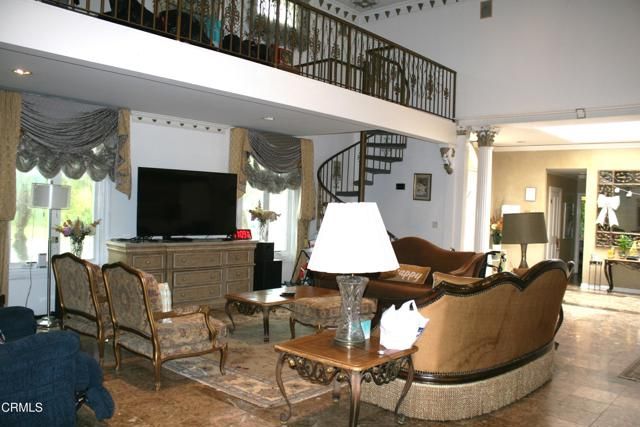 500 Georgian Road, La Canada Flintridge, CA 91011