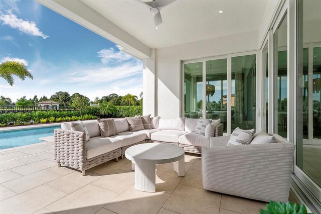 106 SE Via San Marino, Port St. Lucie, FL 34984