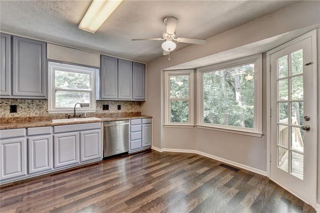 2591 Bechers Brook, Lawrenceville, GA 30043