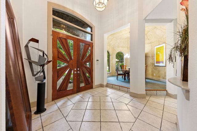 9121 Thornridge Drive, North Richland Hills, TX 76182