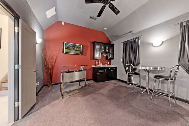 9121 Thornridge Drive, North Richland Hills, TX 76182