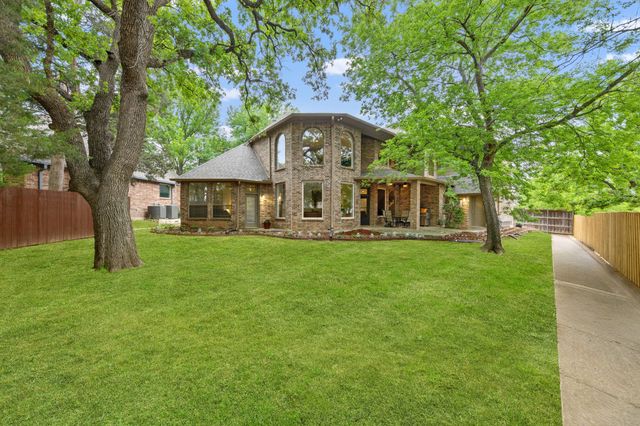 9121 Thornridge Drive, North Richland Hills, TX 76182