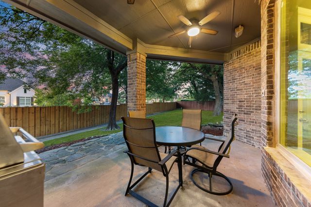 9121 Thornridge Drive, North Richland Hills, TX 76182