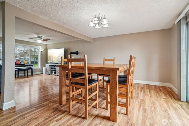 15720 120th Avenue SE, Renton, WA 98058