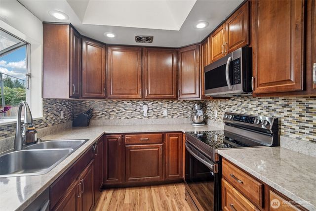 15720 120th Avenue SE, Renton, WA 98058