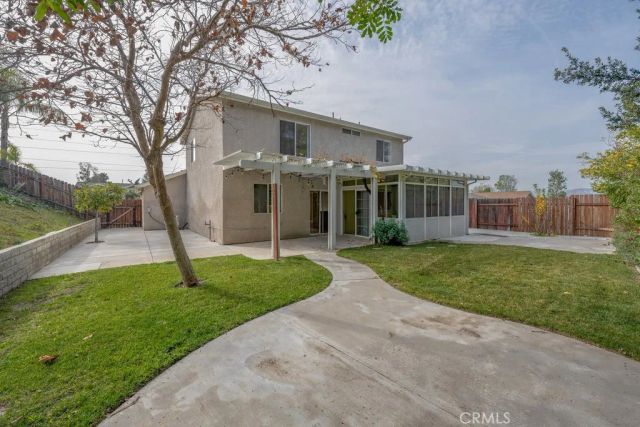 12200 Crest Avenue, Sylmar, CA 91342