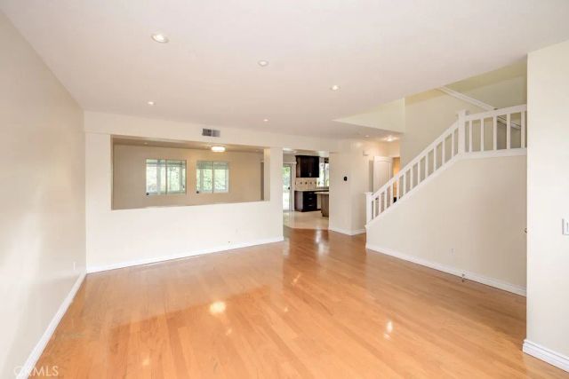 12200 Crest Avenue, Sylmar, CA 91342