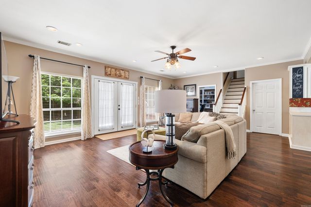 720 Miller Cove, Benton, AR 72019