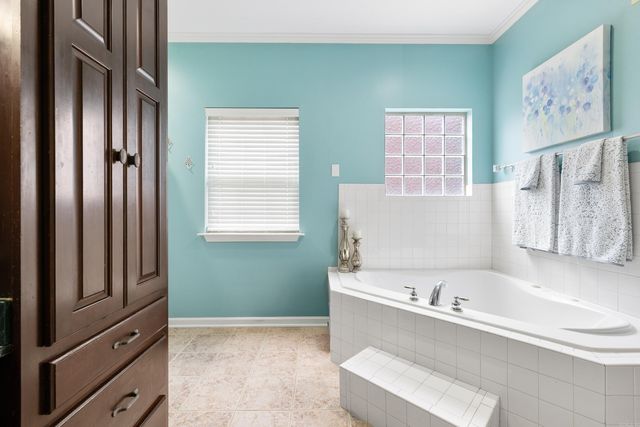 720 Miller Cove, Benton, AR 72019