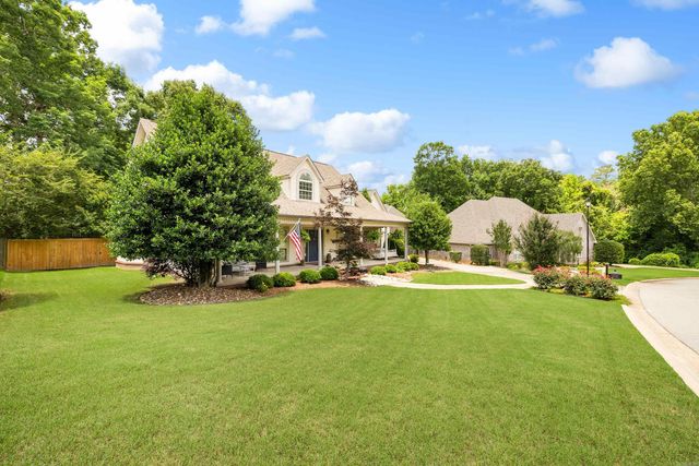 720 Miller Cove, Benton, AR 72019