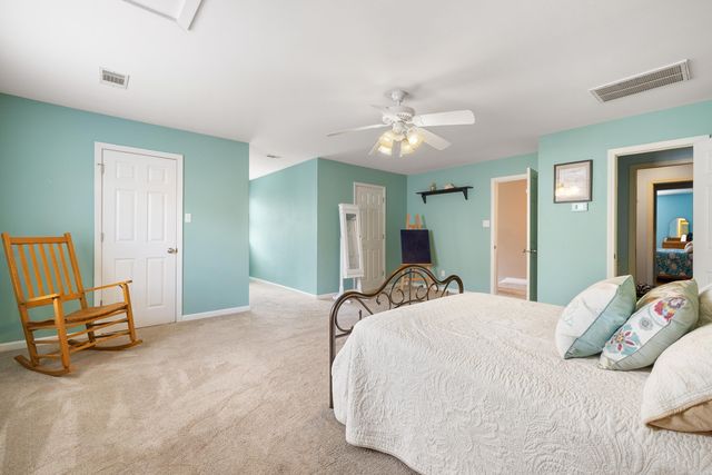 720 Miller Cove, Benton, AR 72019