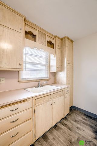 1501 F Street, Lincoln, NE 68508