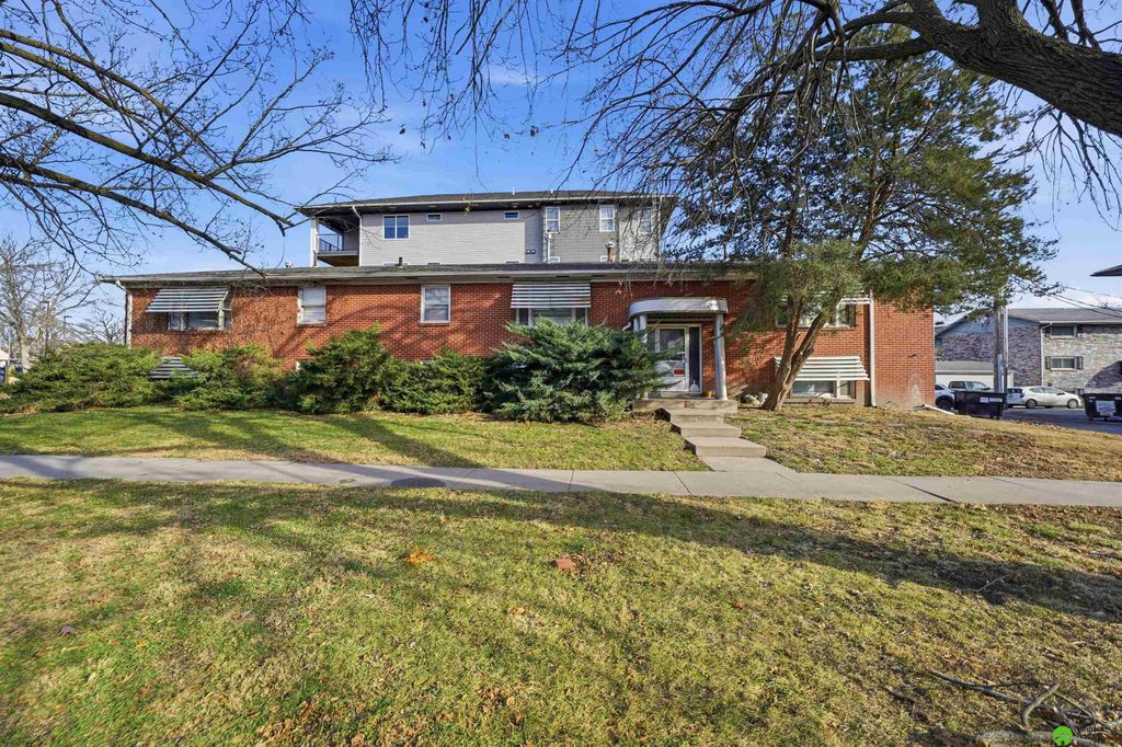 1501 F Street, Lincoln, NE 68508