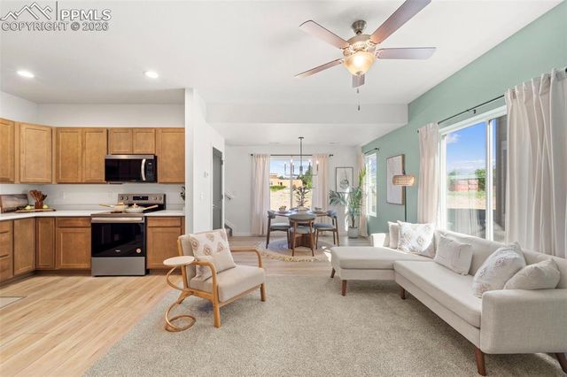 1947 Dawkins View, Colorado Springs, CO 80910