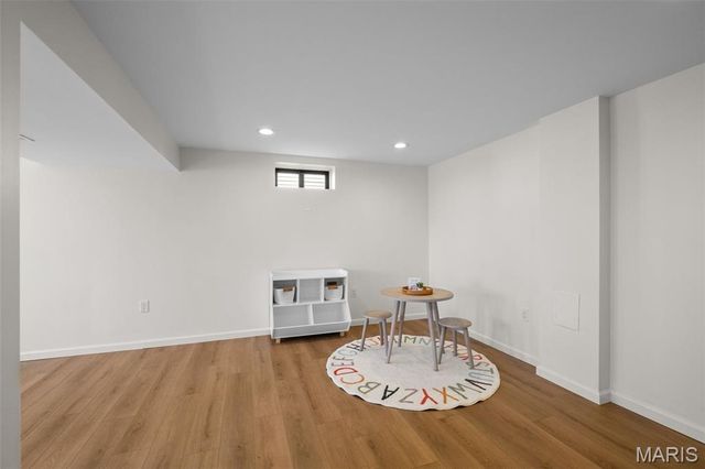 1418 Bradington Drive, Fenton, MO 63026