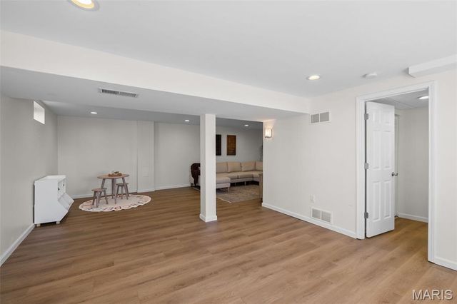 1418 Bradington Drive, Fenton, MO 63026