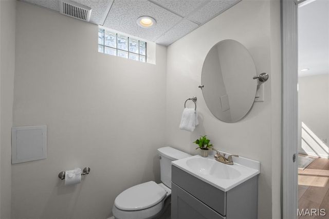 1418 Bradington Drive, Fenton, MO 63026