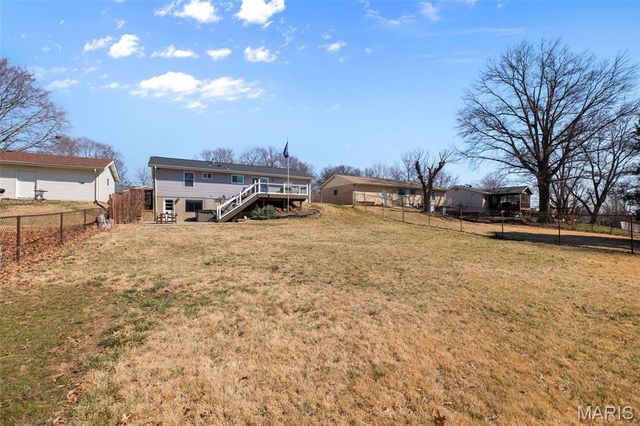 1418 Bradington Drive, Fenton, MO 63026